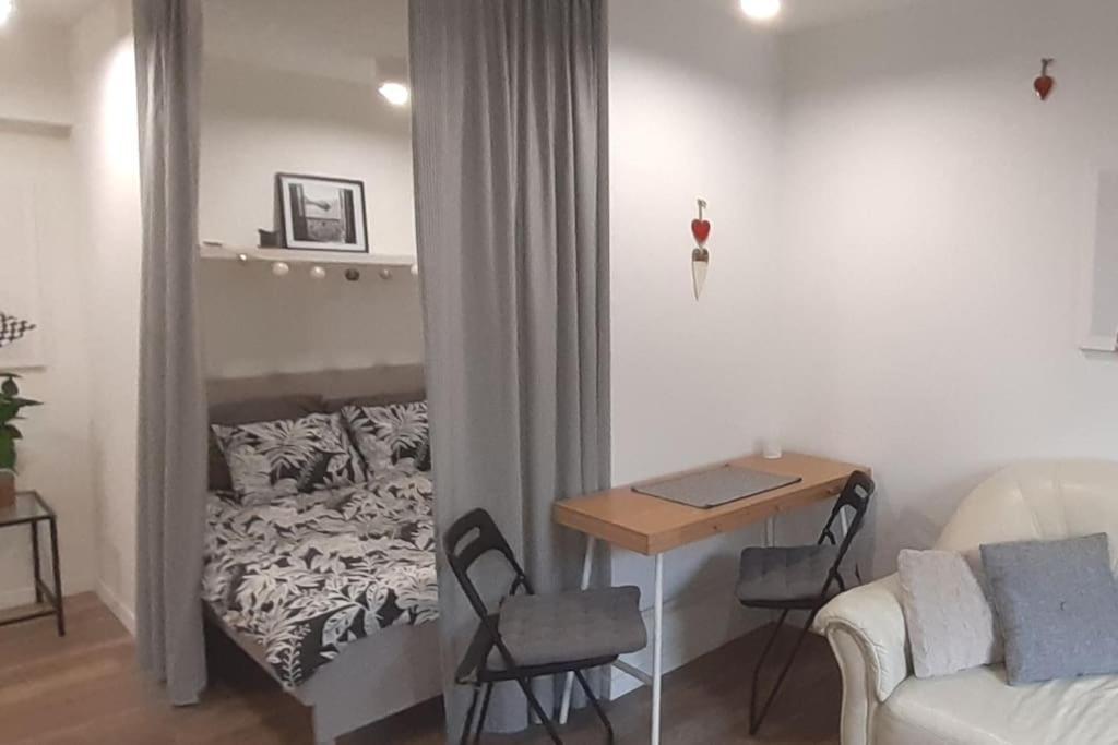 Lemuria Apartament Szkolna Centrum Legnica Exterior photo