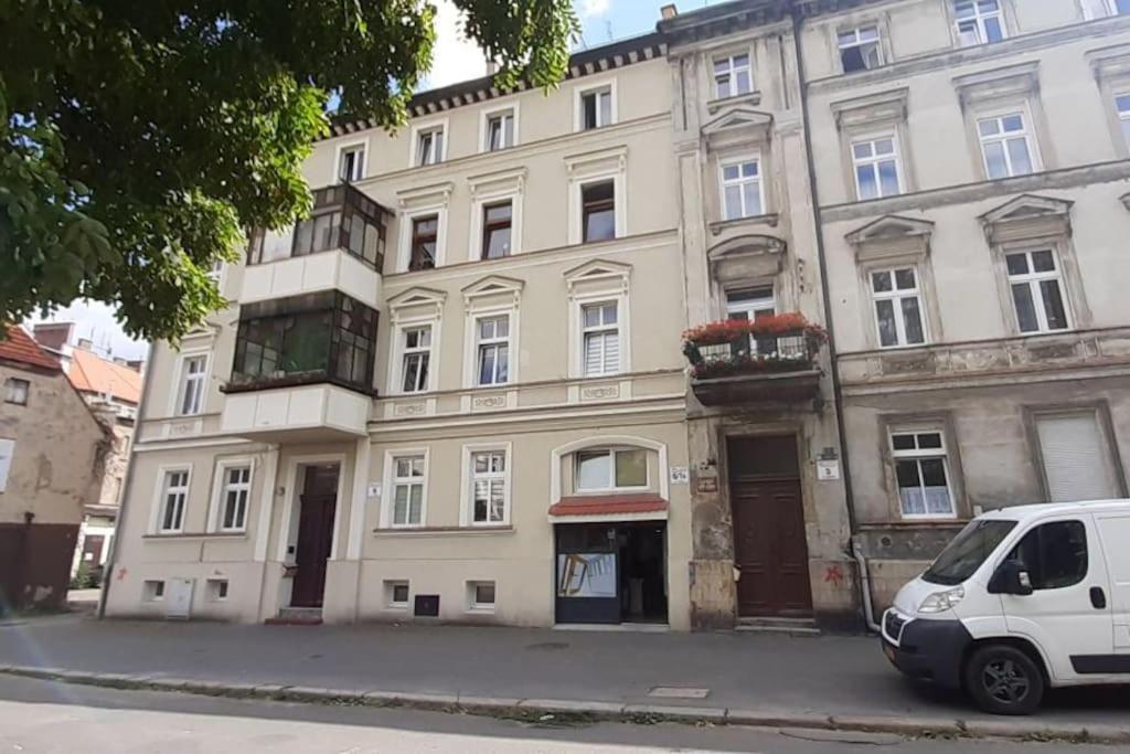 Lemuria Apartament Szkolna Centrum Legnica Exterior photo